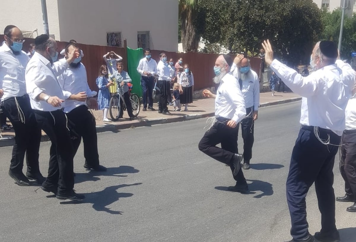 כך העצב של חתן בר המצווה המבודד הפך לשמחה