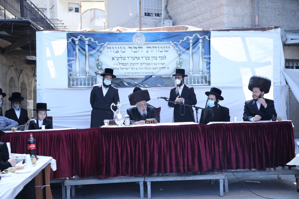 תיעוד: בקאפיטשניץ חגגו בר מצווה לנכד האדמו"ר