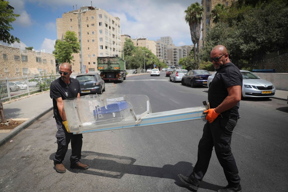 ירושלים: הוסרו הטלפונים מהם הטרידו ילדים