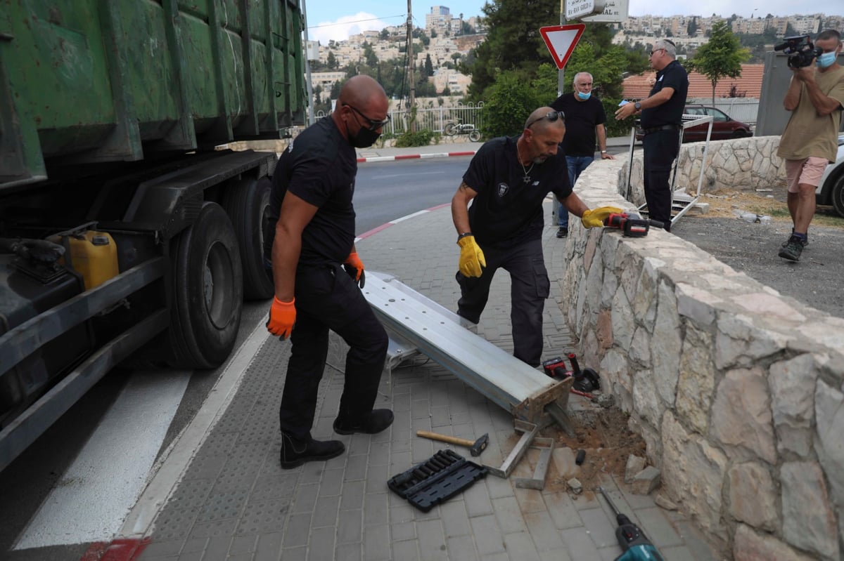 ירושלים: הוסרו הטלפונים מהם הטרידו ילדים