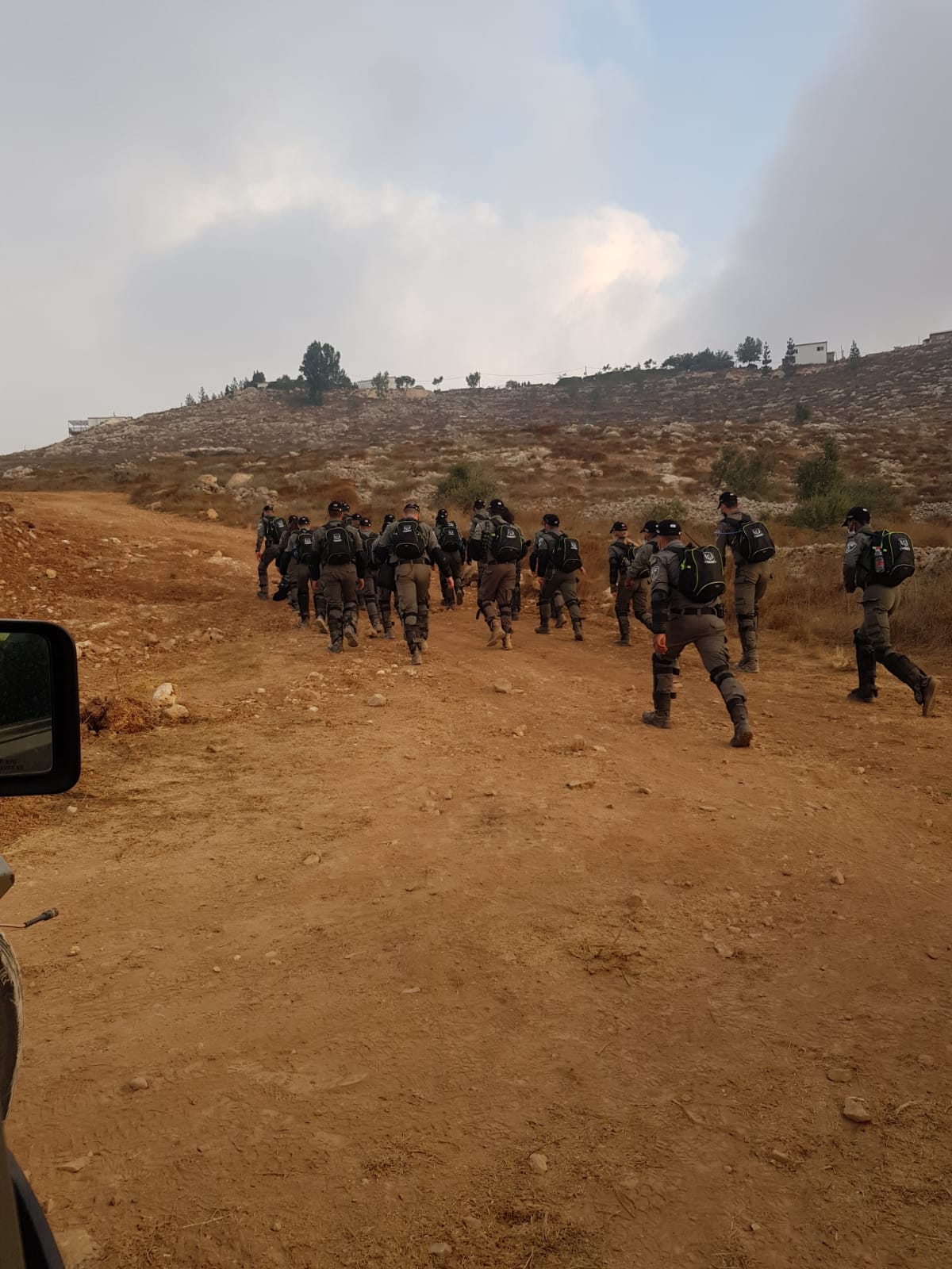 מתיישבים תקפו לוחמי מג"ב באבנים ובקבוקי צבע