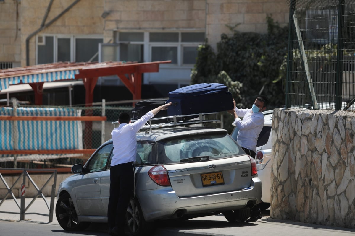 כך תלמידי 'חברון' הגיעו לישיבה ונכנסו לקפסולות