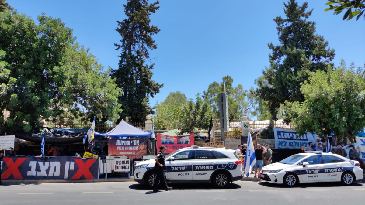 הערב: הפגנת תמיכה בנתניהו; המשטרה נערכת