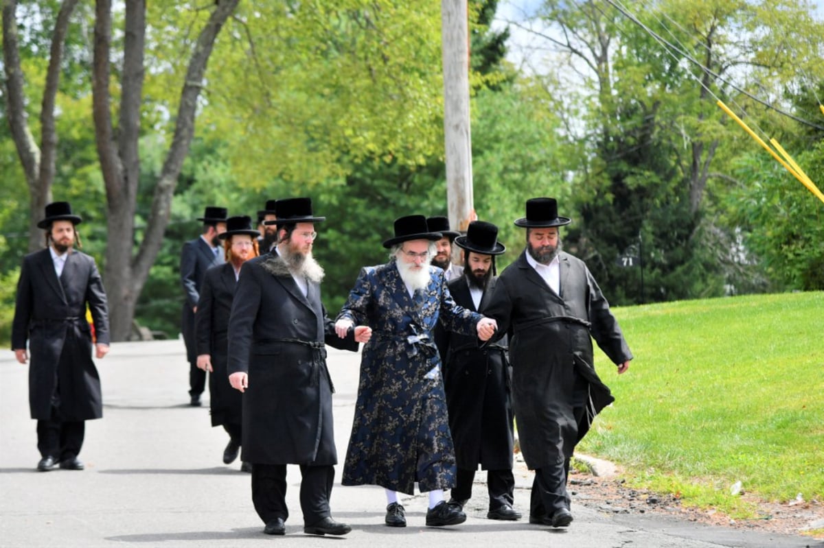 האדמו"ר מויז'ניץ בביקור בהרי ה'קאנטרי'