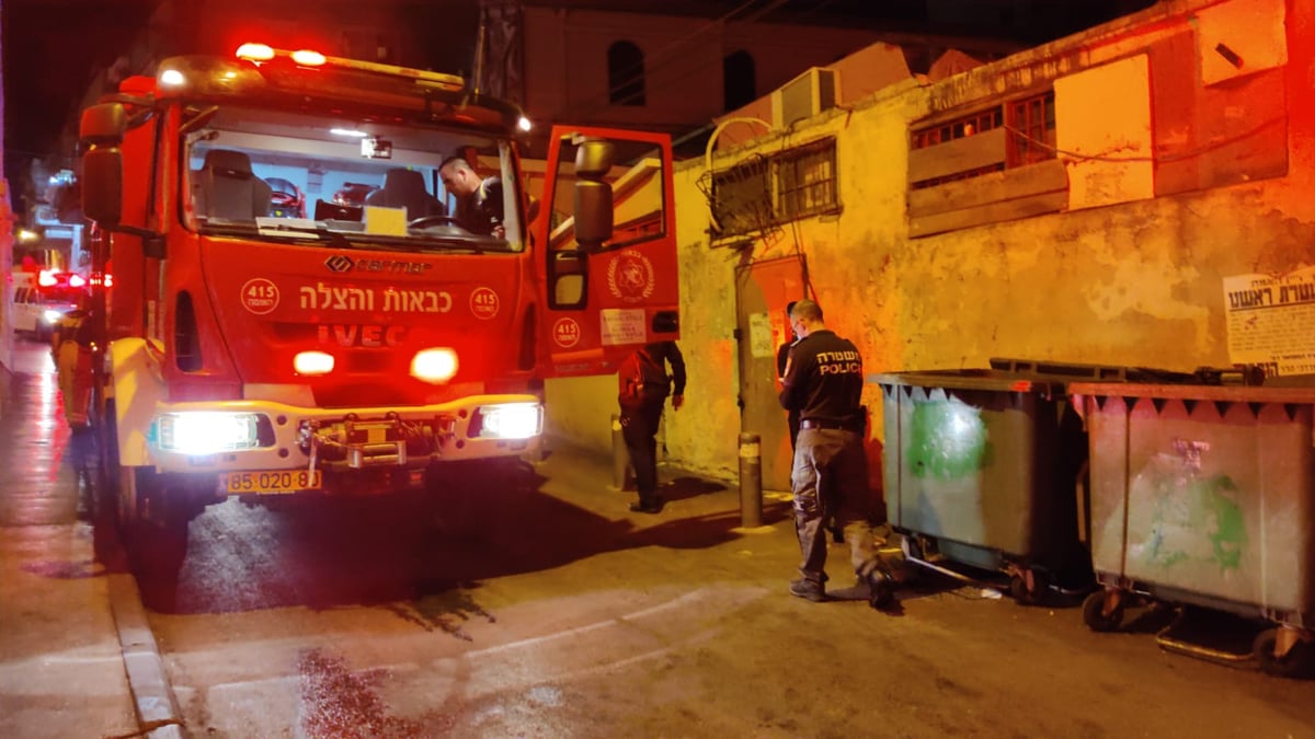 באמצע הלילה: שריפה בבית ישראל • תיעוד