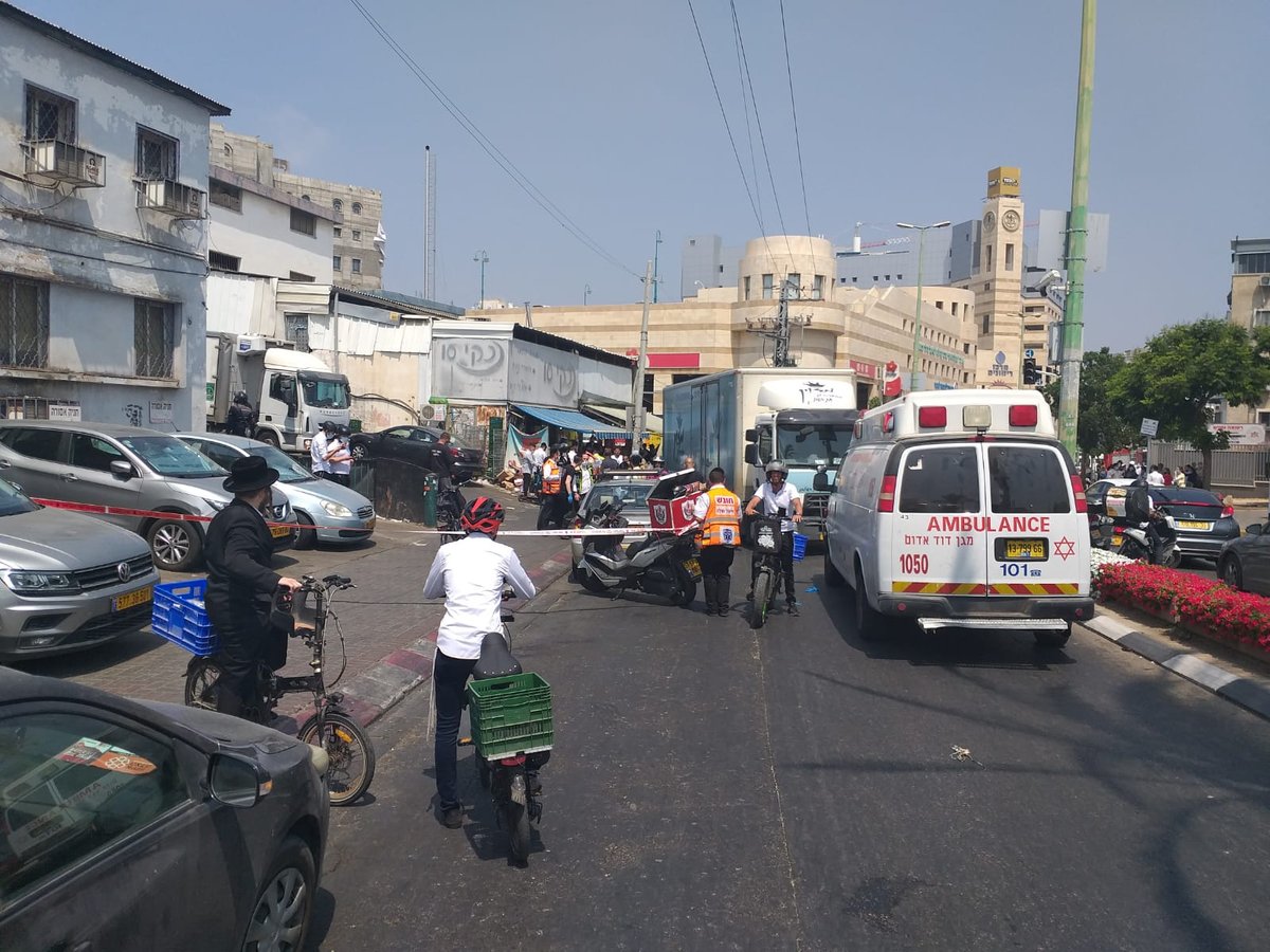 בני ברק: אישה נפגעה ממשאית ונהרגה, מול עיני בעלה