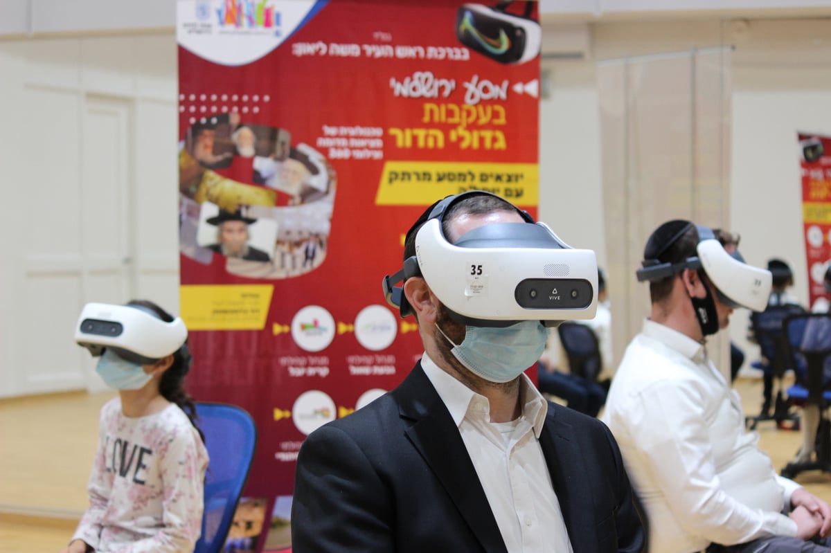 צפו: ליאון מסתכל על גדולי הדור במשקפי VR