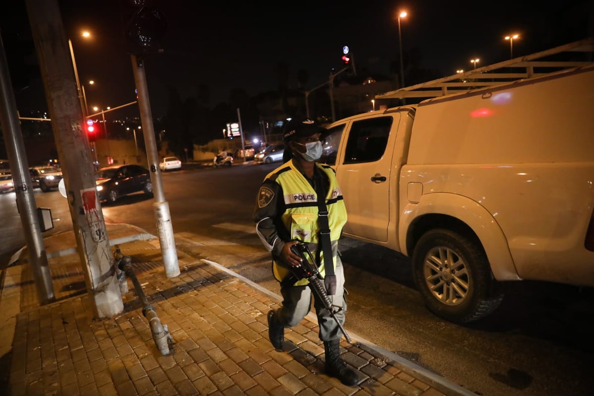 העוצר הלילי: אנדרלמוסיה בכניסה לשכונה החרדית בבירה