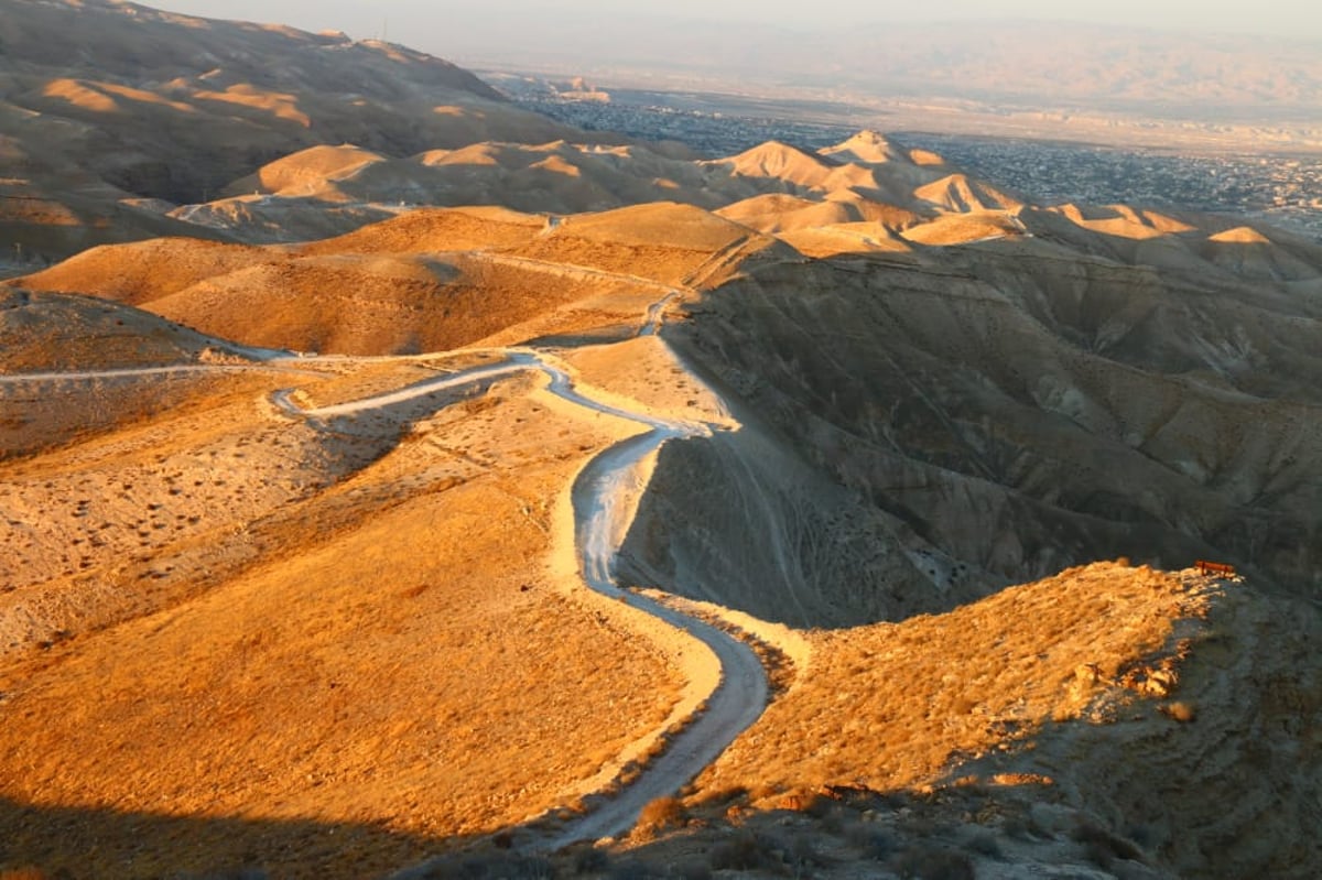 תיעוד מרהיב של שטח A ומצפור ים המלח • צפו