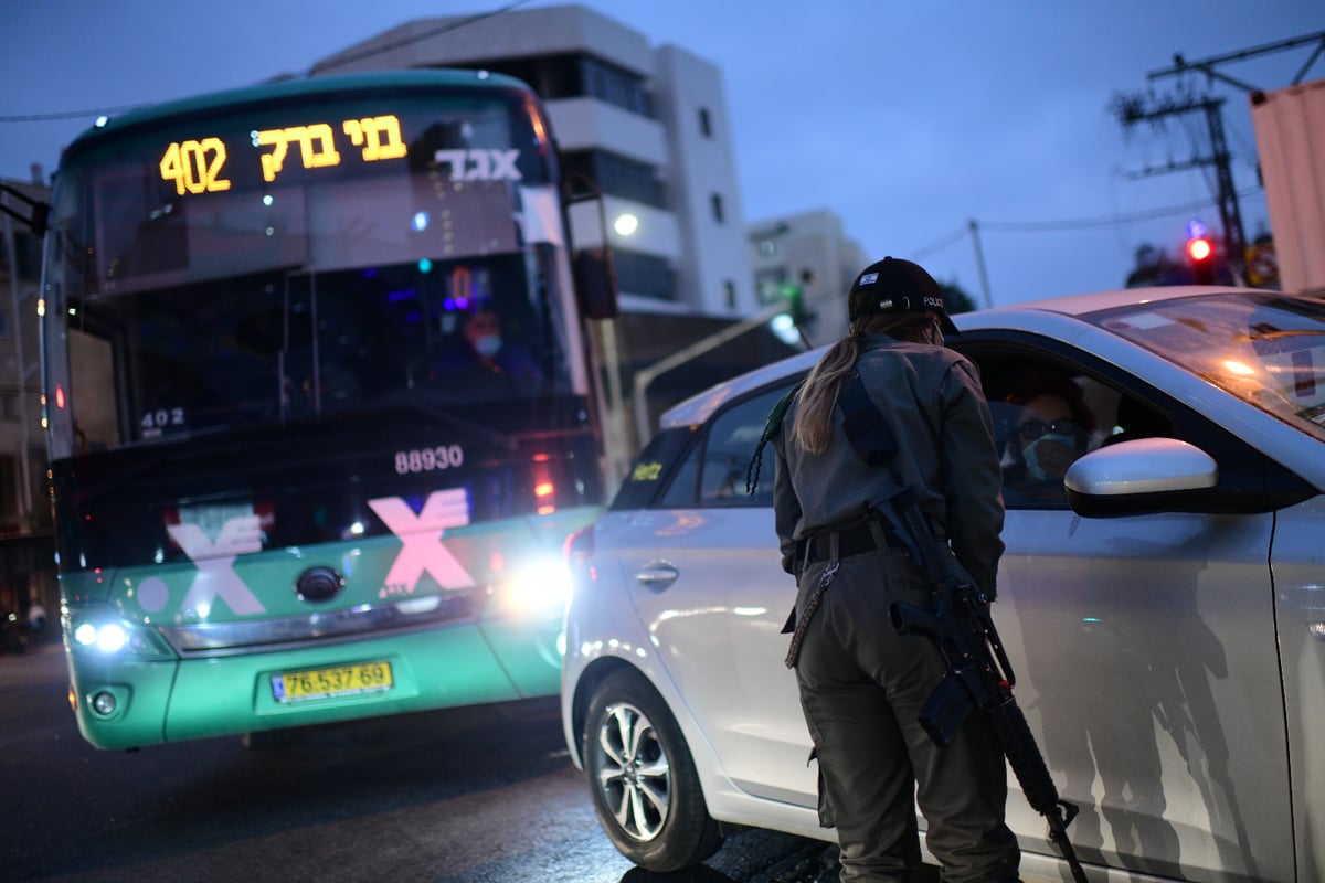 מחסומים ופקקים; העוצר הלילי בבני ברק