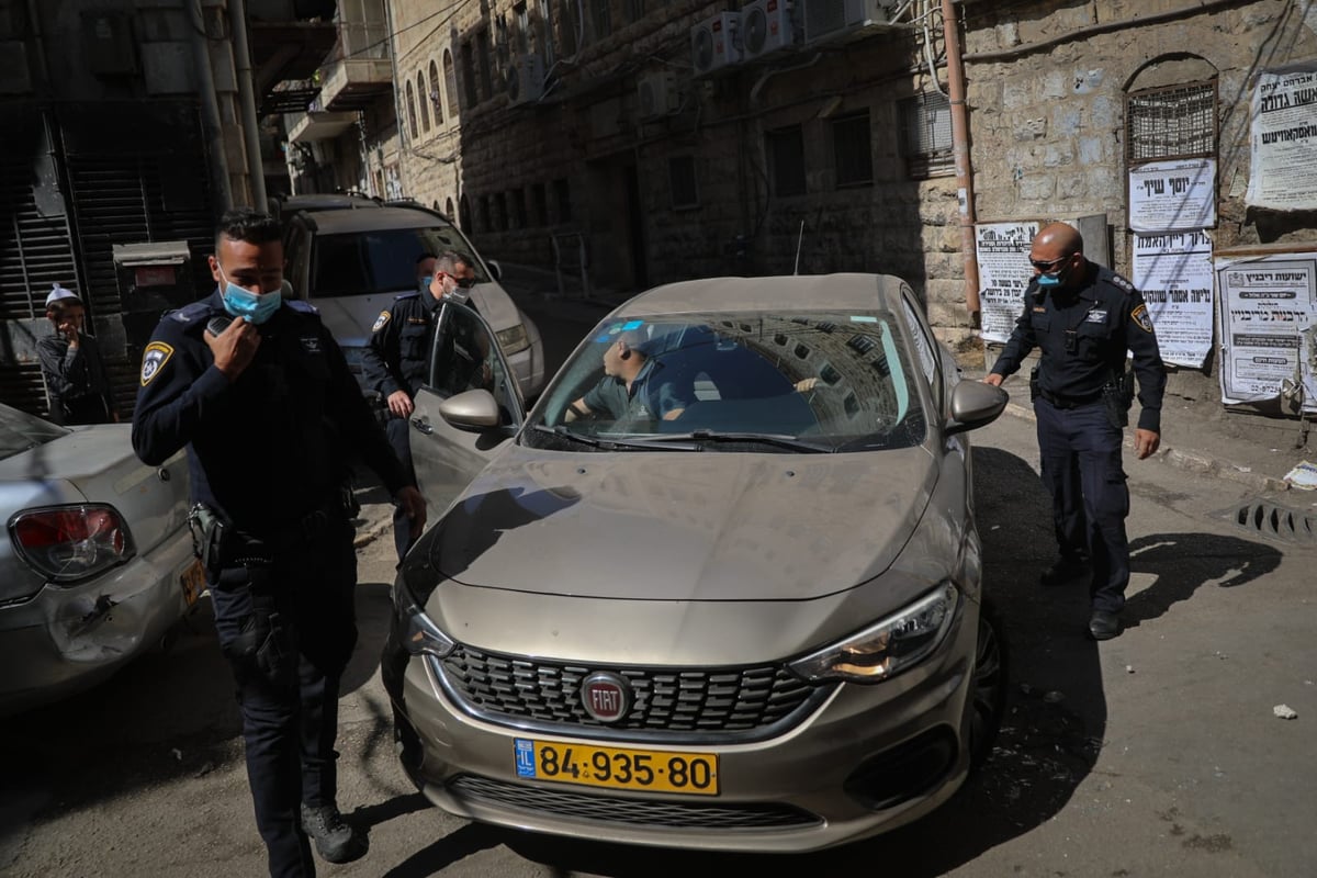 תיעוד: פקחים שהותקפו במאה שערים ורכבם הושחת - חולצו