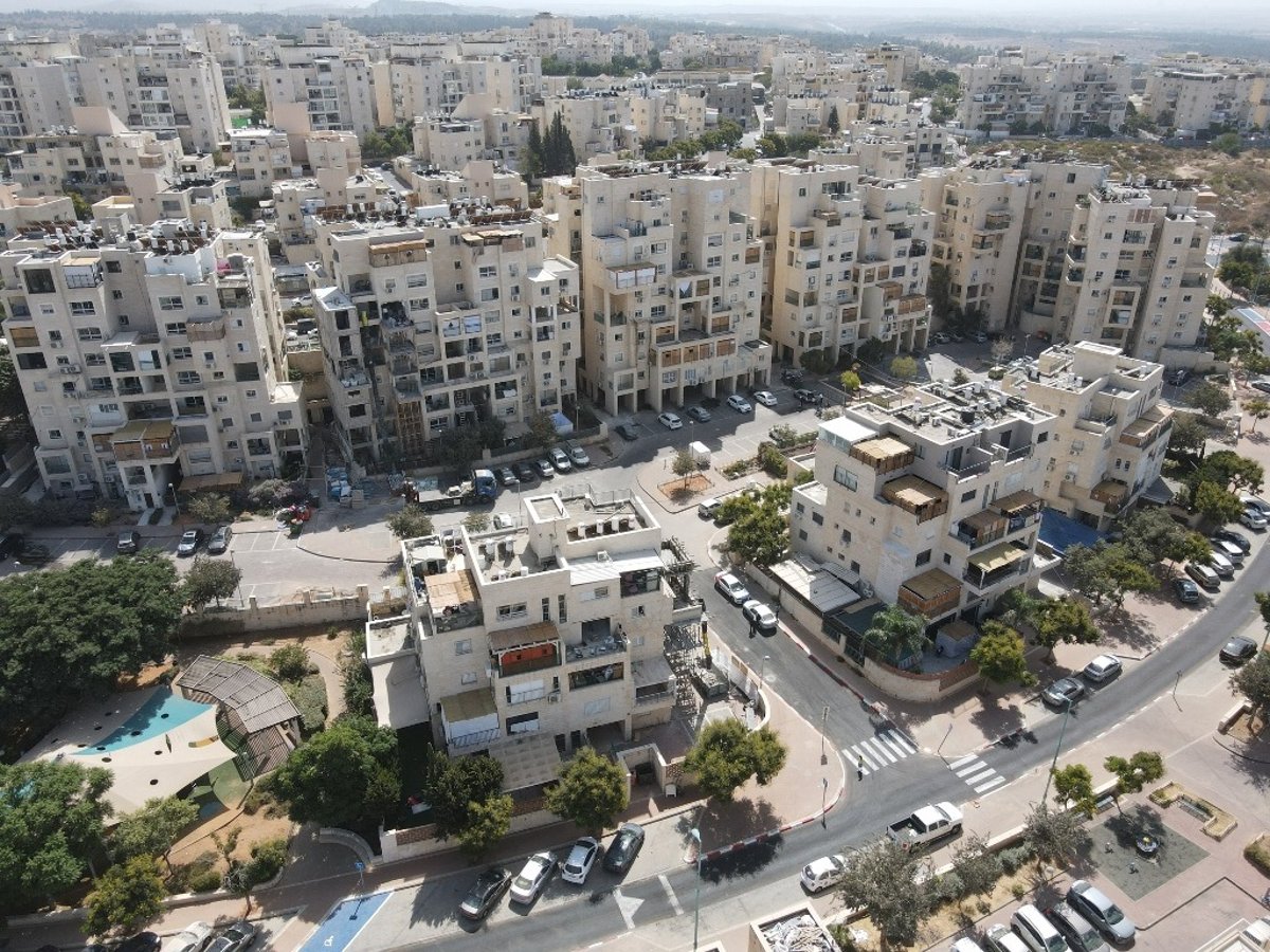 הסגר והסוכות בעיר אלעד • תיעוד מרהיב מהרחפן