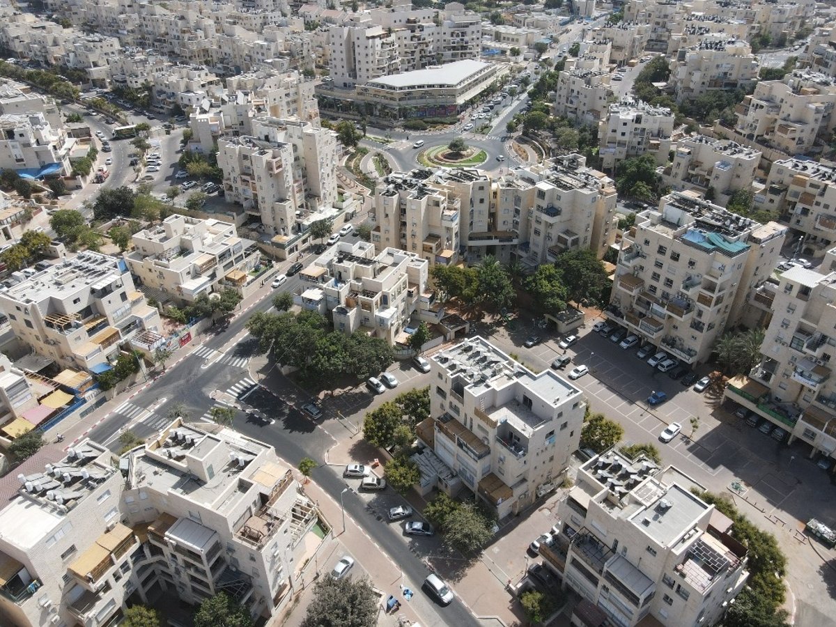 הסגר והסוכות בעיר אלעד • תיעוד מרהיב מהרחפן