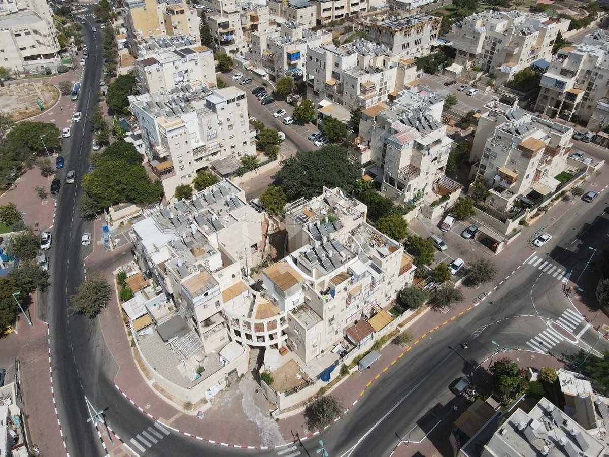 הסגר והסוכות בעיר אלעד • תיעוד מרהיב מהרחפן