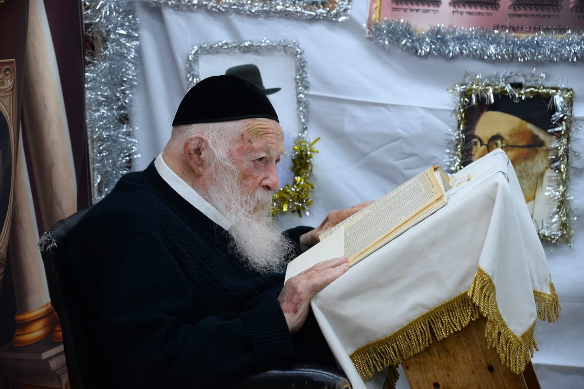 הצלם שהחלים מקורונה תיעד את הגר"ח קנייבסקי