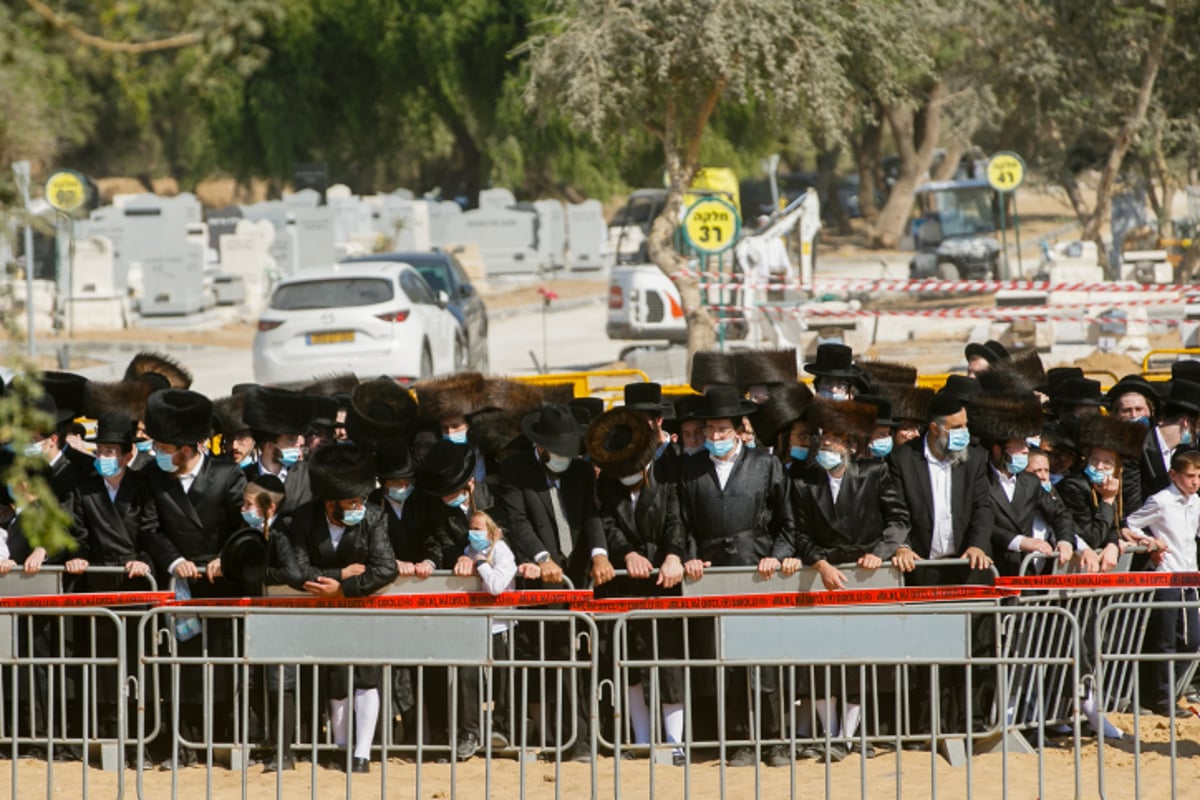 מסע הלוויית האדמו"ר מפיטסבורג זצוק"ל