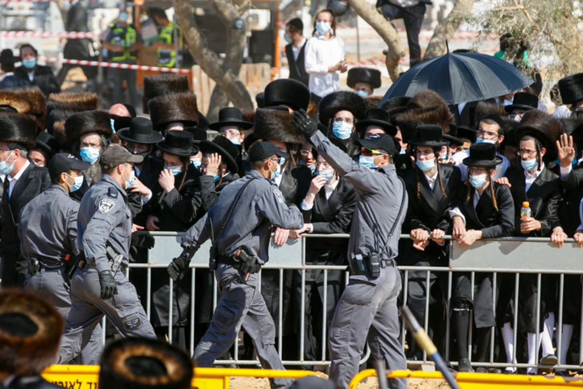 מסע הלוויית האדמו"ר מפיטסבורג זצוק"ל