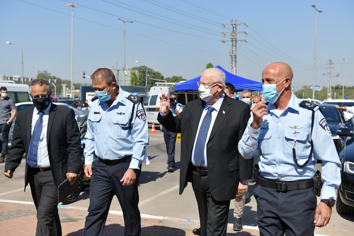 הנשיא ריבלין עודד את השוטרים: "יש ביקורת, אין כעס"