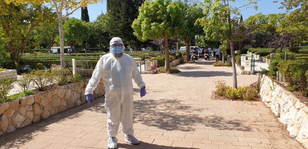 ה'קדיש' של ילדי השוטר מבני ברק שנפטר מקורונה