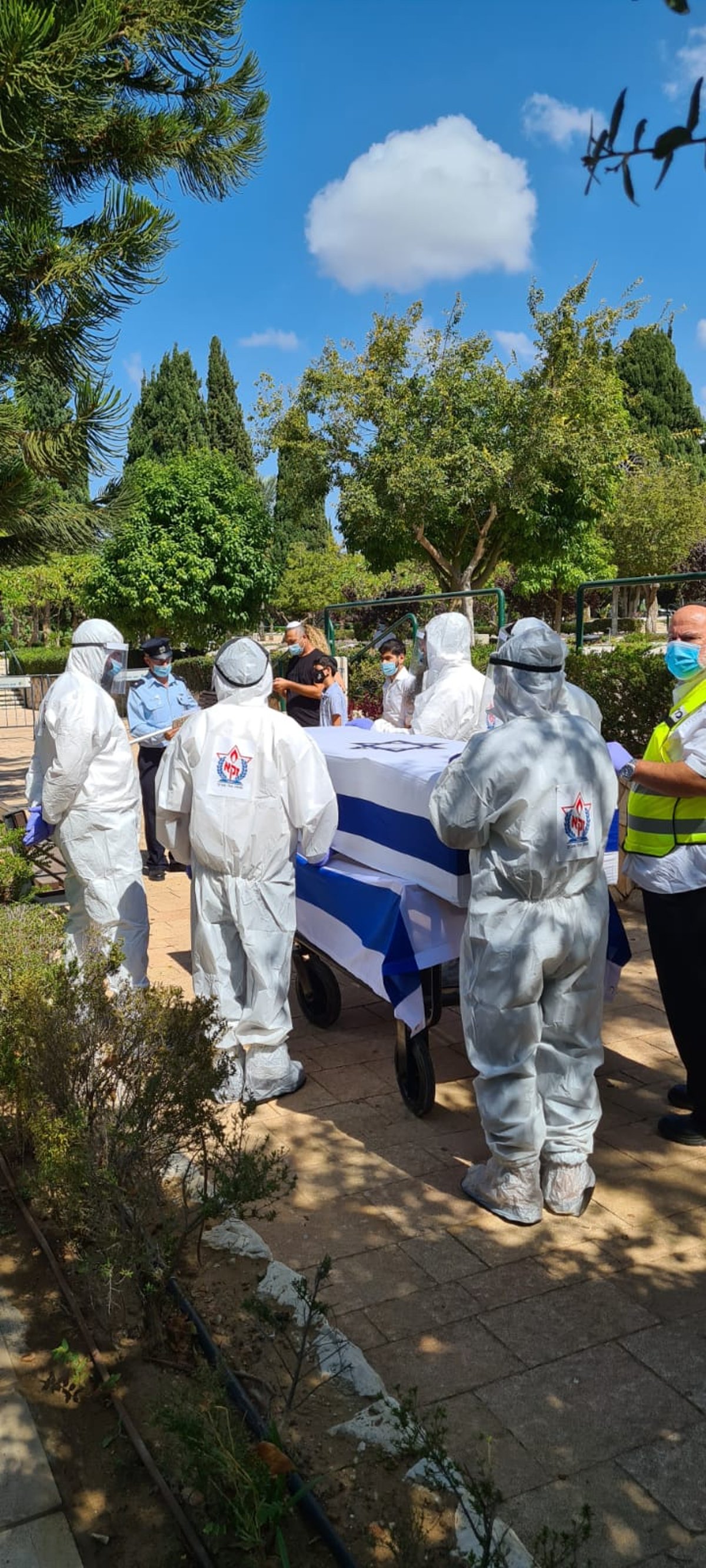 ה'קדיש' של ילדי השוטר מבני ברק שנפטר מקורונה