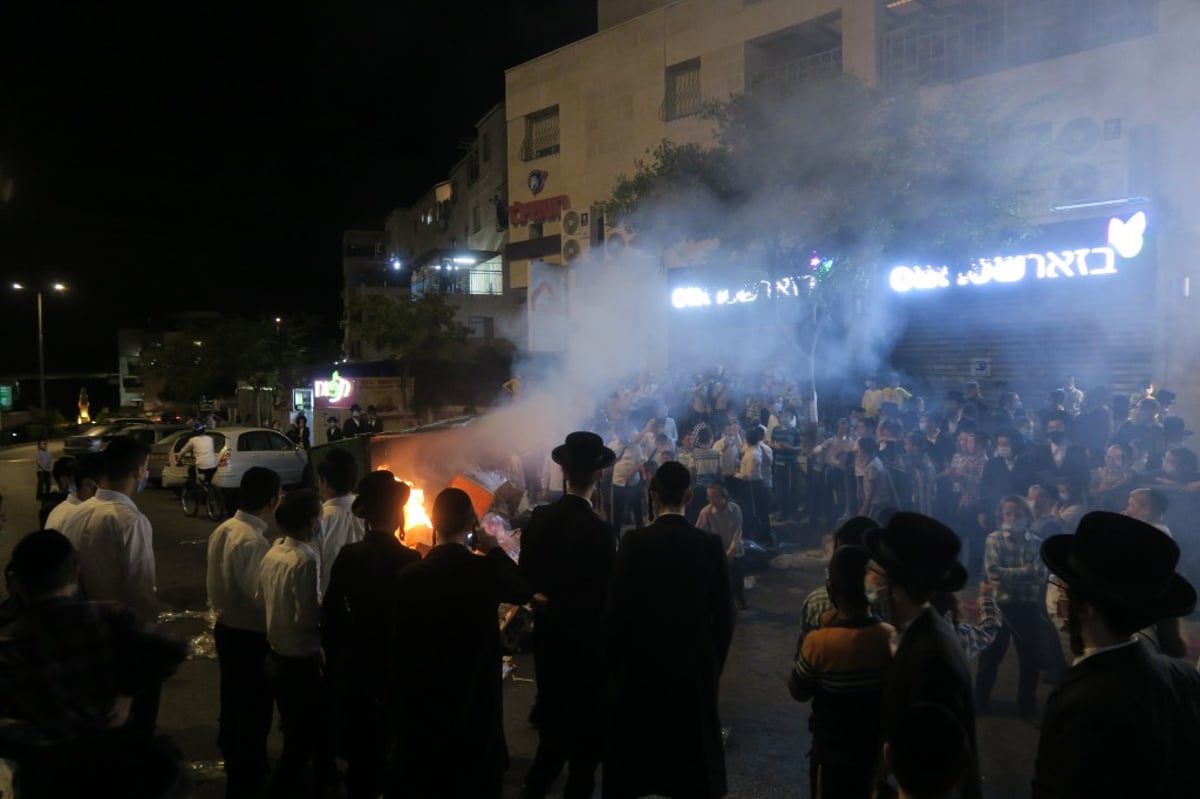 מאות הפגינו בביתר עילית נגד סגירת ת"תים