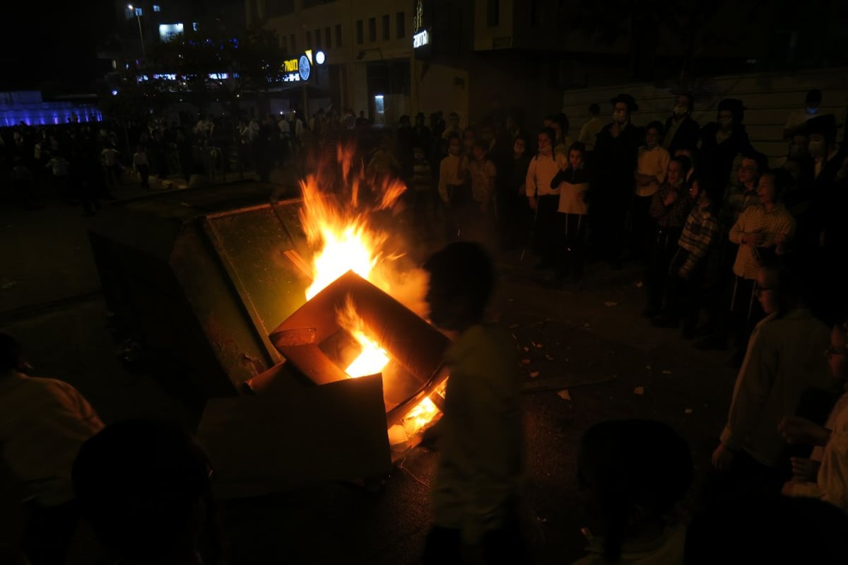 מאות הפגינו בביתר עילית נגד סגירת ת"תים