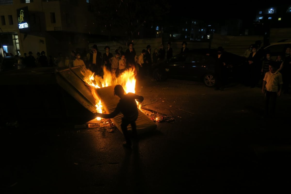 מאות הפגינו בביתר עילית נגד סגירת ת"תים