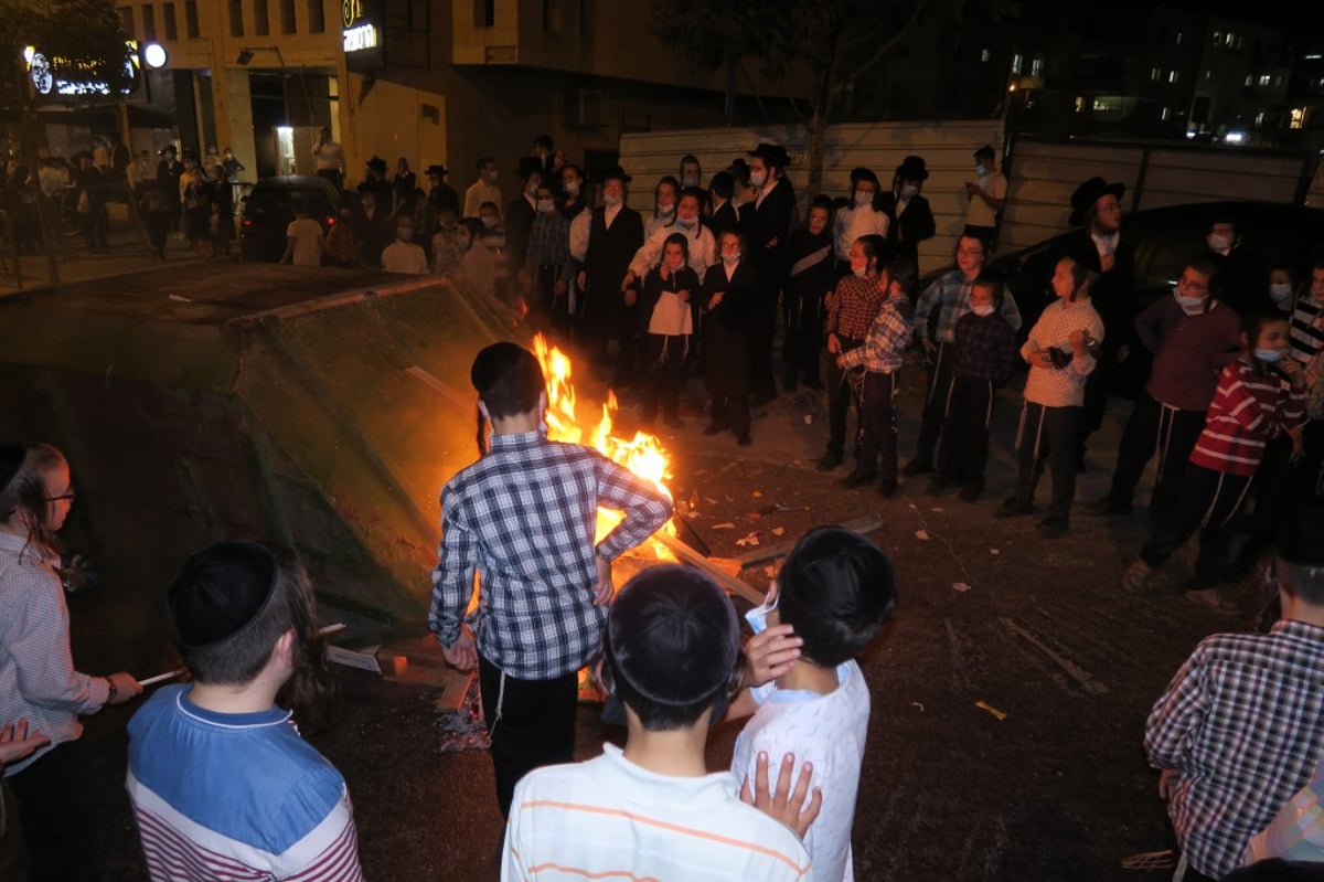 מאות הפגינו בביתר עילית נגד סגירת ת"תים