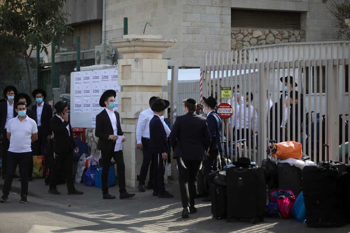 כך התחילו ב'חברון' את הזמן • תיעוד נרחב