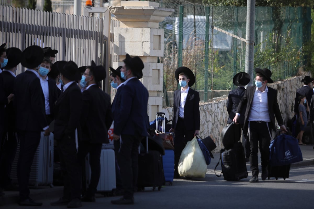 כך התחילו ב'חברון' את הזמן • תיעוד נרחב