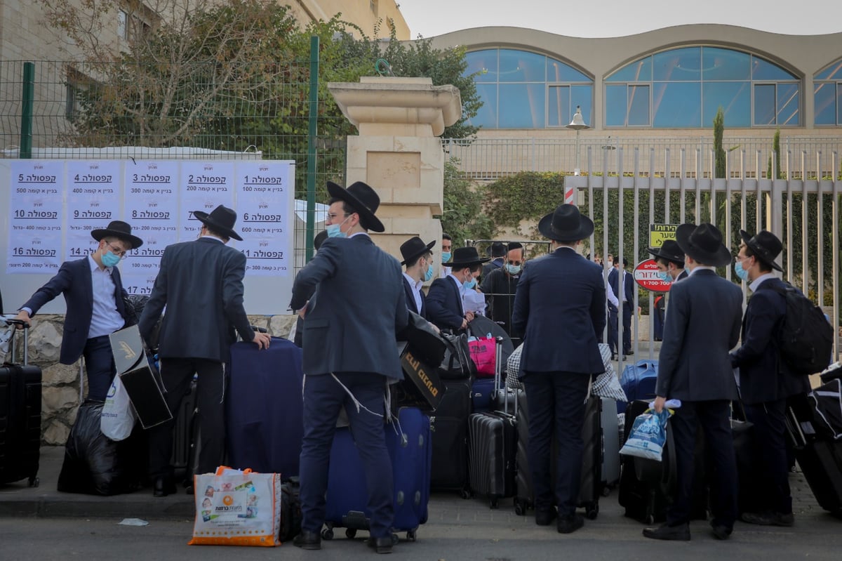 כך התחילו ב'חברון' את הזמן • תיעוד נרחב