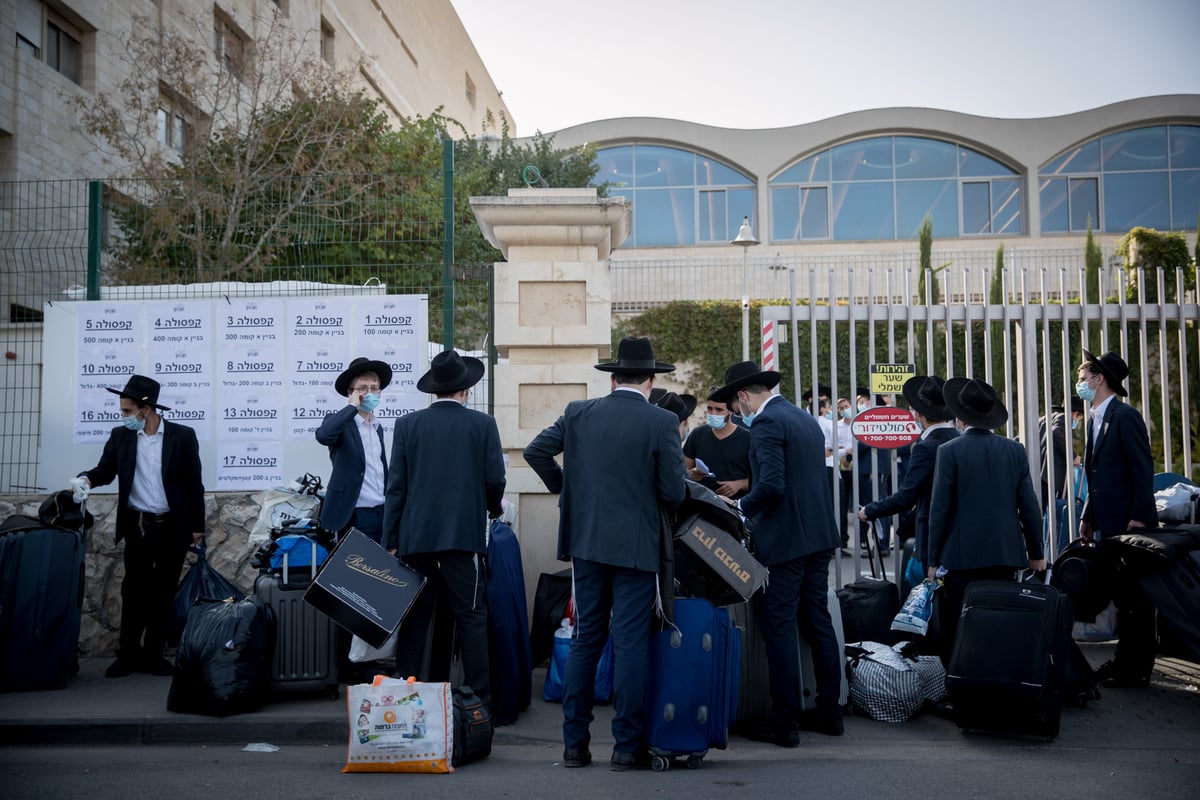 כך התחילו ב'חברון' את הזמן • תיעוד נרחב