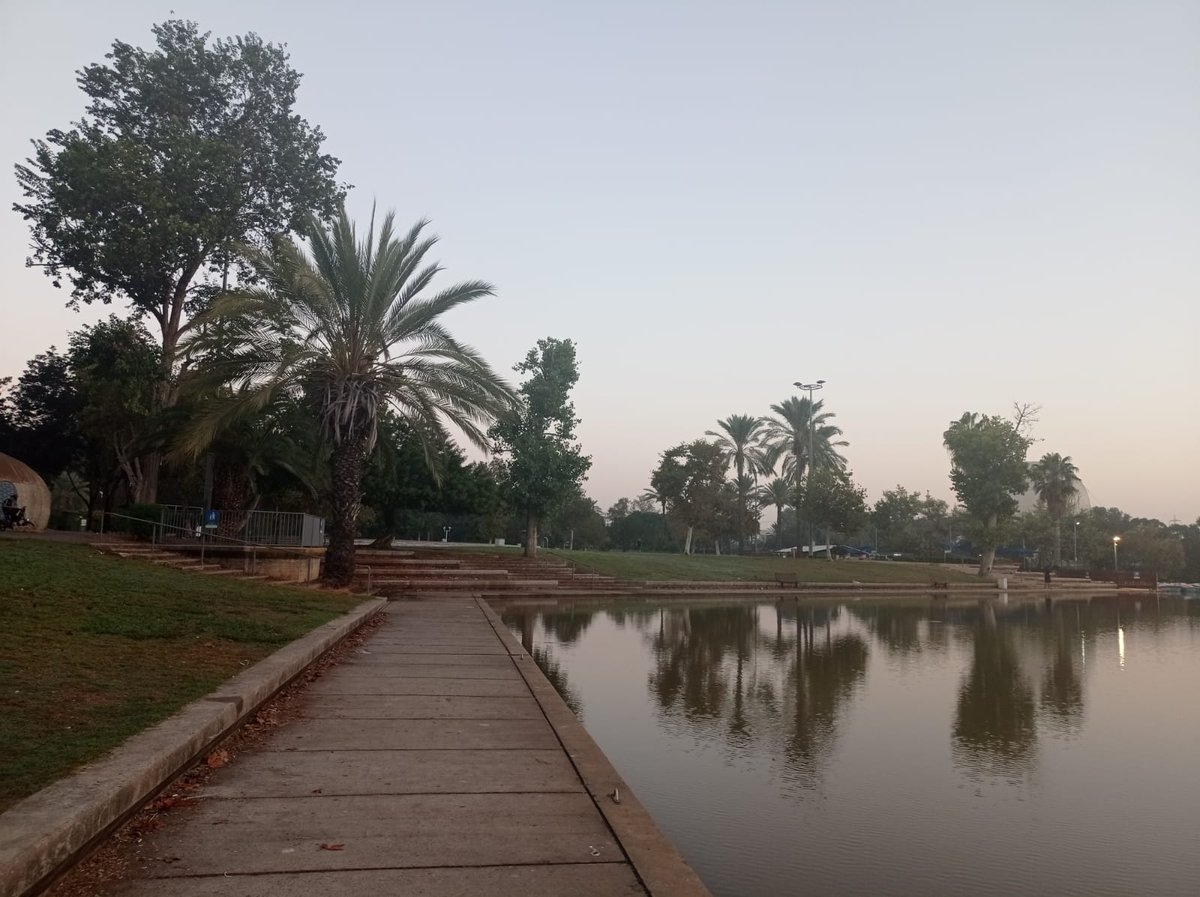 בין חוף תל ברוך לחוף הצוק • תיעוד מרהיב