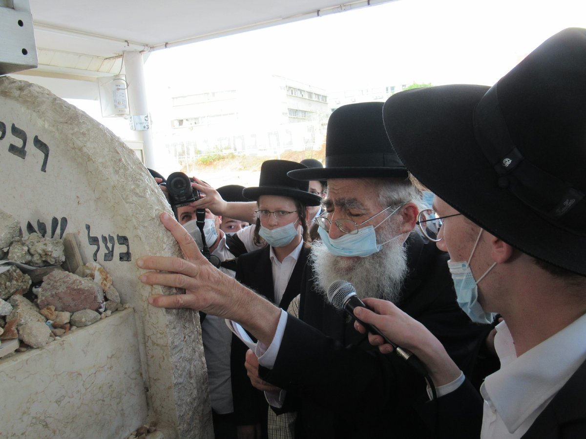 הגרמ"צ ברגמן רמז: הרב שך היה מורה להצביע לטראמפ