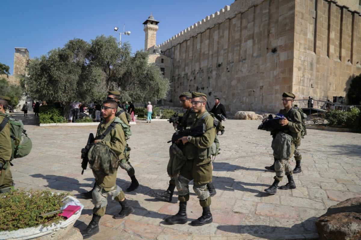 מערת המכפלה בשנה שעברה