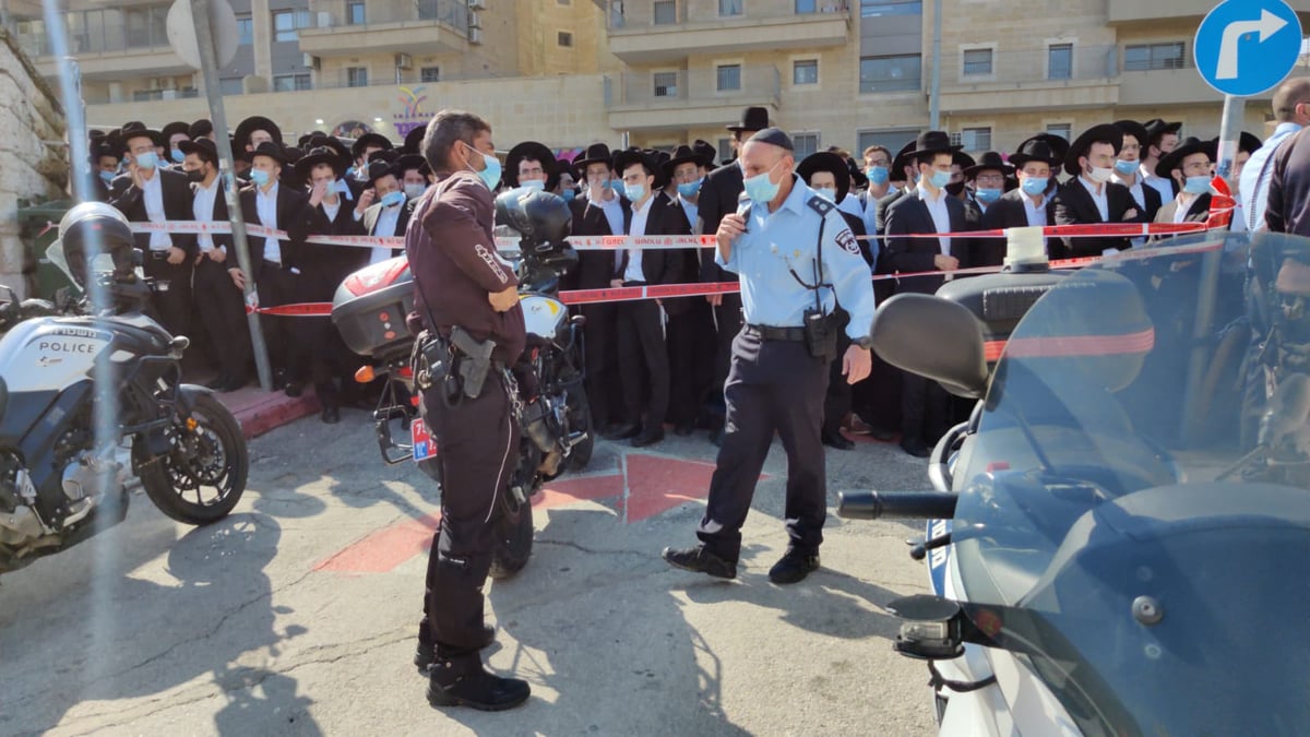 תיעוד נרחב: הלוויתו של ה'פוסק' האמריקני, בישראל