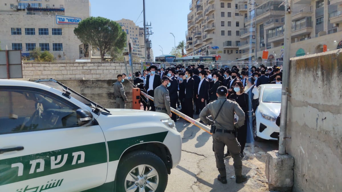 תיעוד נרחב: הלוויתו של ה'פוסק' האמריקני, בישראל