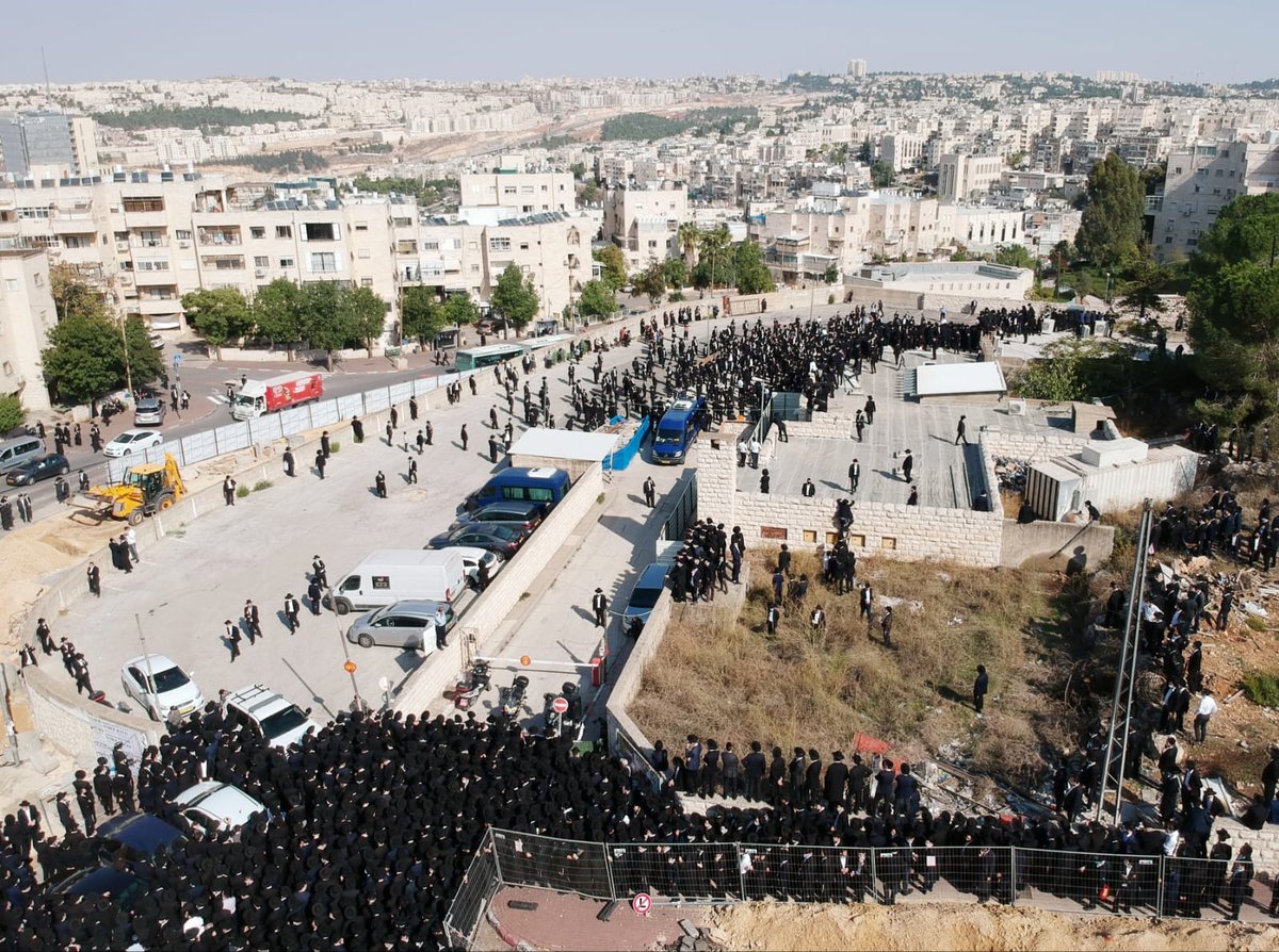 תיעוד נרחב: הלוויתו של ה'פוסק' האמריקני, בישראל