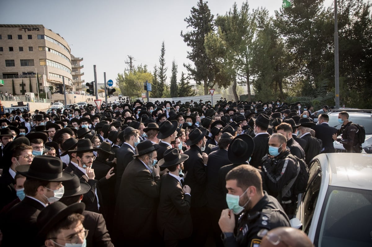 תיעוד נרחב: הלוויתו של ה'פוסק' האמריקני, בישראל