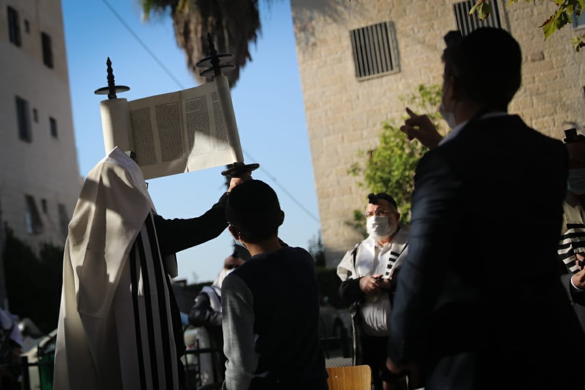 ה'קפסולות' של מתפללי שכונת הר נוף; צפו