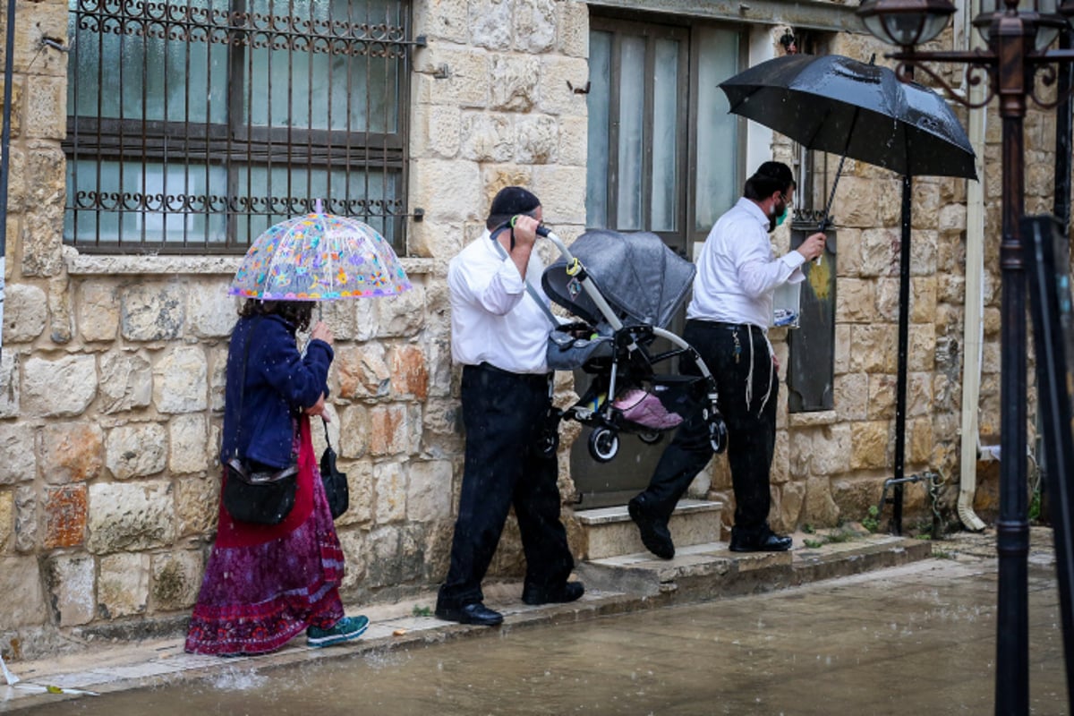 תיעוד רטוב: גשמי הברכה בעיר הקודש צפת