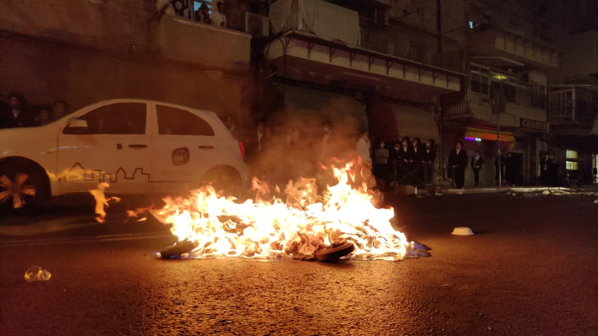 ערב הדיון המכריע: הפגנה סוערת בירושלים