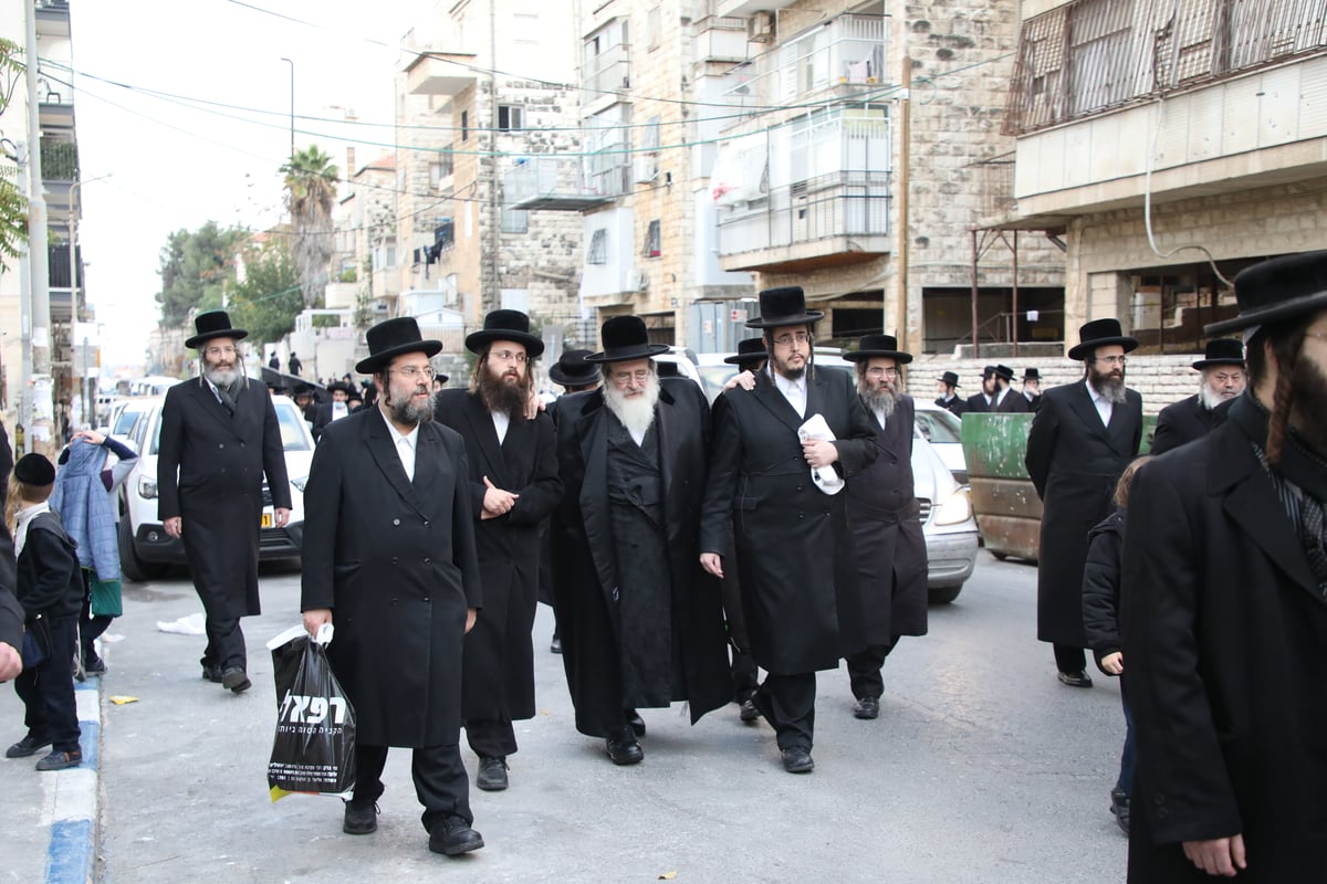 ירושלים ליוותה למנוחות את הרבנית הלברשטאם ע"ה