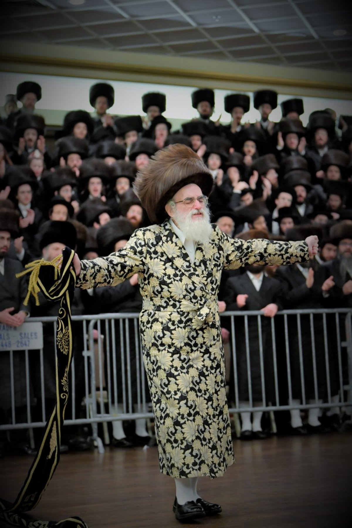 שמחת בית סערט ויז'ניץ - ויז'ניץ - זוועהיל מאנסי; תיעוד ענק