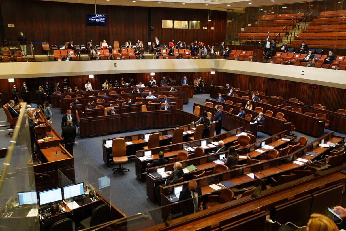 דרמה פוליטית: הקדמת הבחירות אושרה בכנסת, ברוב גדול