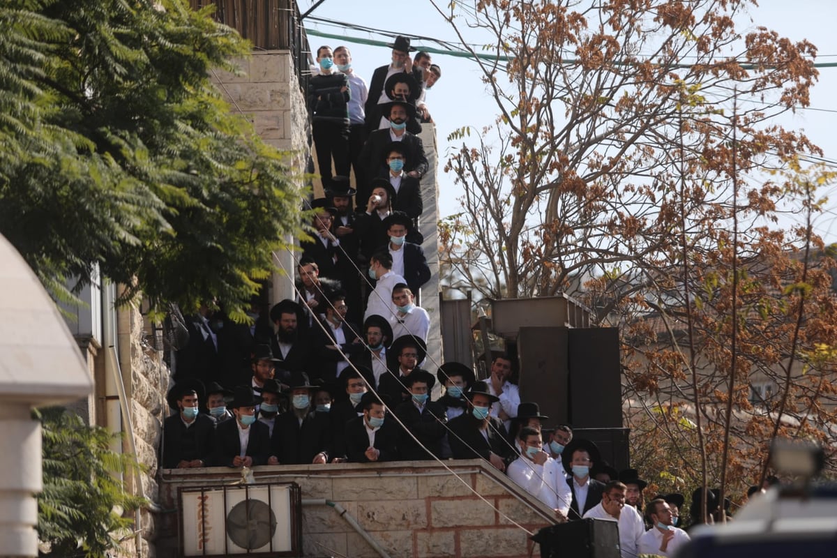 "ספר מוסר מהלך; הייתה לו הארת פנים מיוחדת לכל אחד"