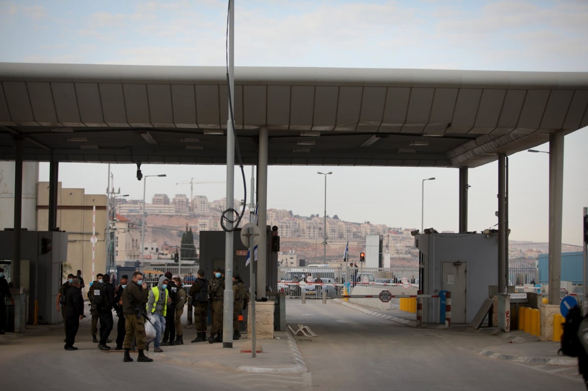 אחרי ההתפרעויות וניסיון הפיגוע: תיעוד ממחסום קלנדיה