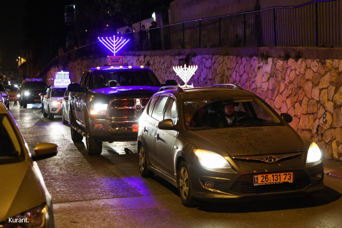 רקדני "האפ קוזאק" שמחו את הירושלמים; תיעוד