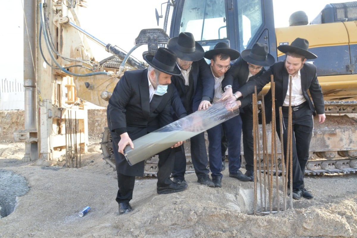 בביתר עילית הניחו אבן פינה ל'קרית הישיבות'