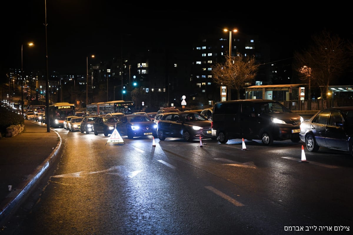 ליד שמעון הצדיק: גלריה ממחסום המשטרה